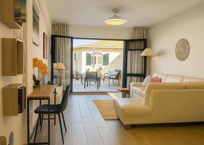 Varandas Do Sol - Private Sun Terrace Close To Natural Pools & Formosa
