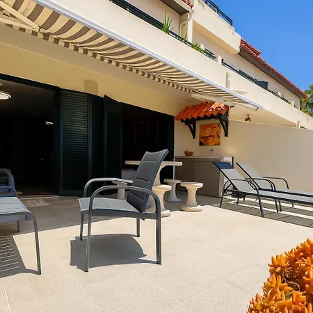 Varandas Do Sol - Private Sun Terrace Close To Natural Pools & Praia Formosa アパート