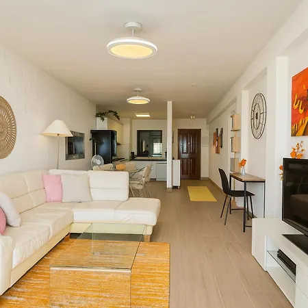 Varandas Do Sol - Private Sun Terrace Close To Natural Pools & Praia Formosa アパート